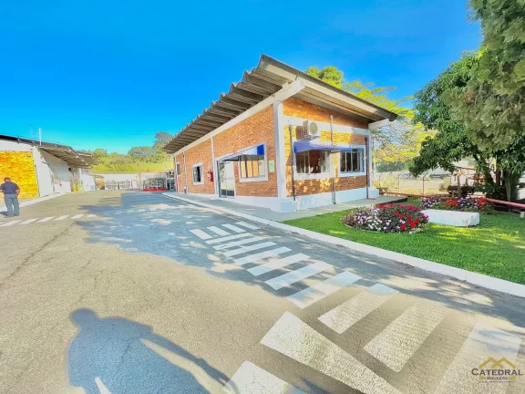 Imagem Área de 10000m² com galpão na Rodovia Anhanguera - Distrito Industrial - Jundiaí