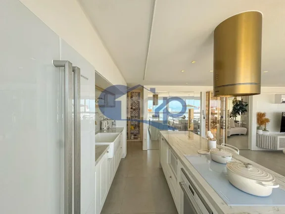 Imagem Apartamento á venda com 3 dormitórios no centro de Torres/RS