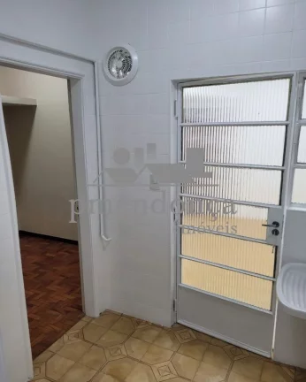 Imagem Apartamento a venda em Higienópolis com 3 quartos, 121m²