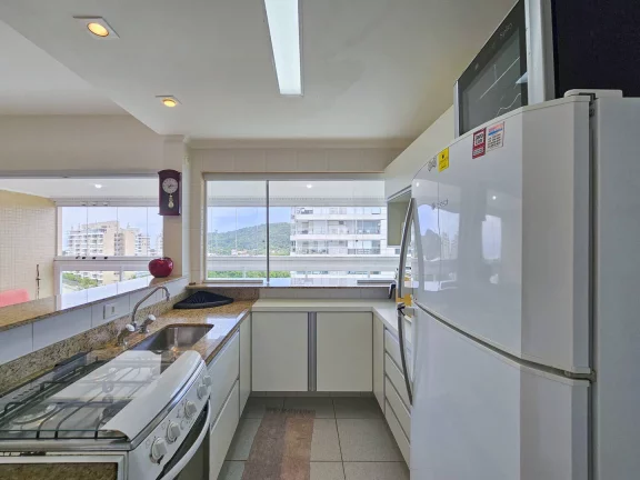 Imagem Apartamento à venda Riviera módulo 8 com área de lazer na cobertura.