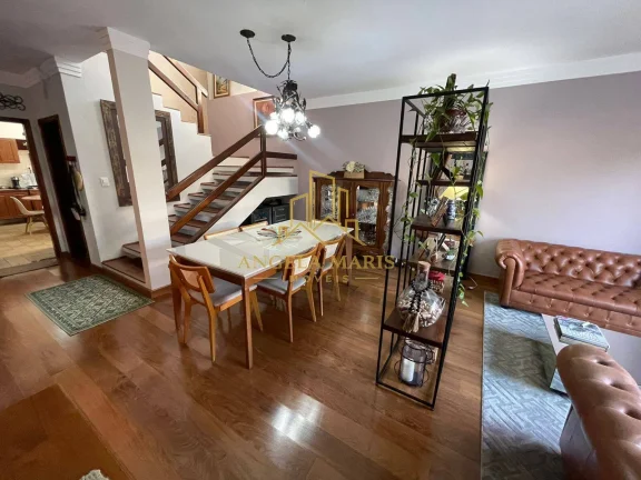 Imagem Casa Sobrado 3 quartos (1 suíte), 4 vagas, Jardim das Colinas - Sjc.