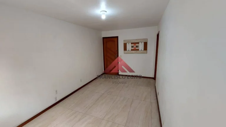 Imagem Apartamento com 2 dormitórios, 70 m² - venda por R$ 250.000,00 ou aluguel por R$ 1.551,57/mês - Centro - São Gonçalo/RJ