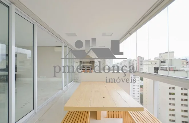 Imagem Belíssimo apartamento com vista panorâmica de 360º, voltado para o Vale do Pacaembu !