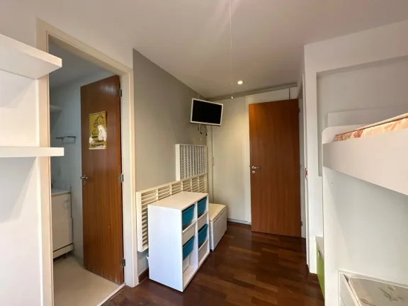 Imagem Apartamento 131M², 3Q, 3 Suítes, 5 Banheiros, 3 Vagas, Academia, Piscina, Sauna, Churrasqueira, Brinquedoteca, Mobiliado, Salão de Festas, SPA.