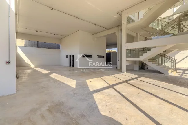 Imagem Espaço Comercial Premium em Alphaville Nova Esplanada: Sua Próxima Sede de Sucesso!