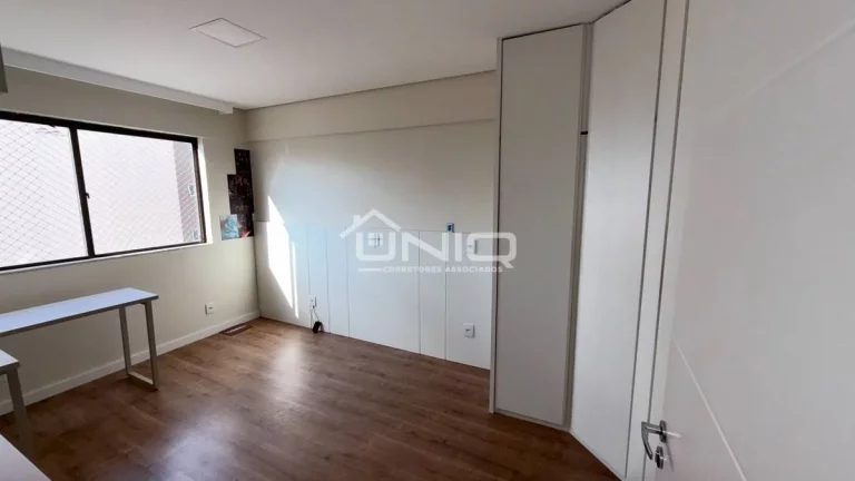 Imagem Apartamento Suíte + 02 Dormitórios Ed Rizzi - Centro
