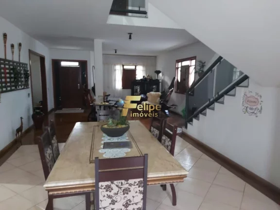 Imagem BELÍSSIMA CASA DUPLEX COM 04 QUARTOS, SENDO 03 SUÍTES, COM UMA EXCELENTE ÁREA DE LAZER, À VENDA NA MATA DA PRAIA EM VITÓRIA/ES!