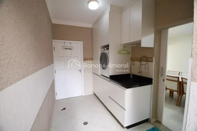 Imagem Esta casa é uma excelente opção para quem busca conforto e funcionalidade. Com três quartos, sen...