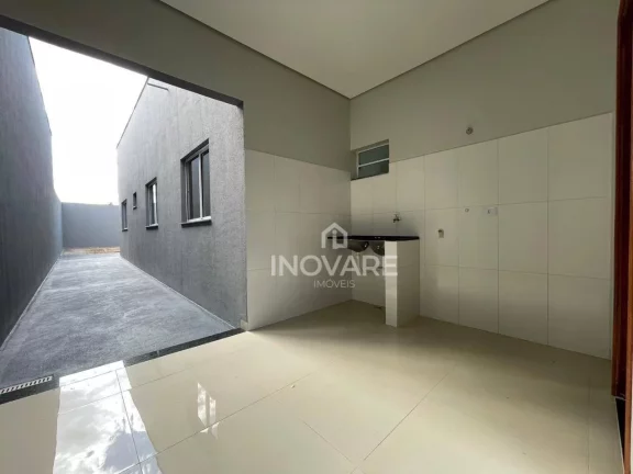 Imagem Casa com 3 dormitórios à venda, 95 m² por R$ 330.000,00 - Setor Planalto - Itumbiara/GO