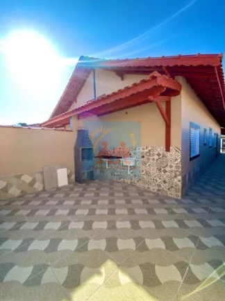 Imagem Casa na Praia de Mongaguá com churrasqueira, 239.900,00