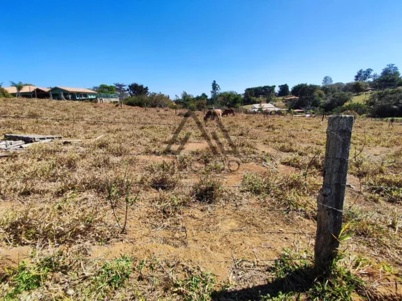 Imagem Terrenos à Venda – 1.000 m² – Quadra/SP – Pertinho Castelinho da Pamonha