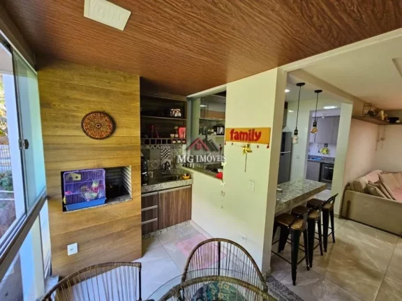 Apartamento com 3 Quartos à Venda