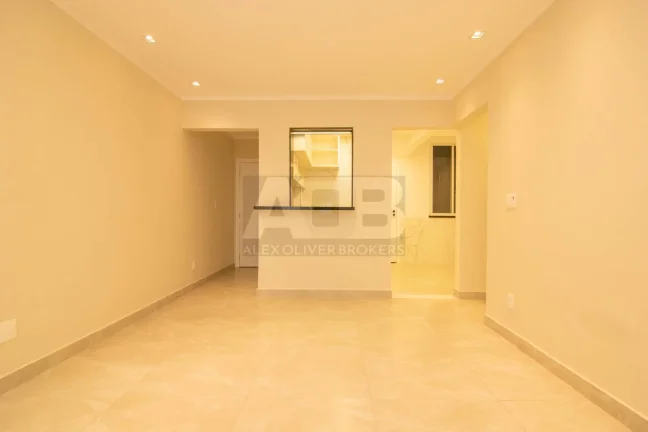 Imagem Apartamento à venda em Copacabana, 2quartos, 75m2, Rua Inhangá.