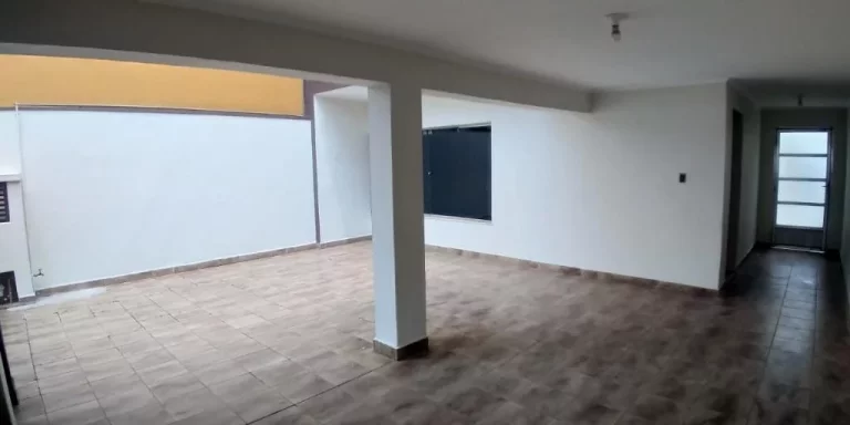 Imagem Sobrado com 4 dormitórios à venda, 212 m² por R$ 1.100.000,00 - Centro - Suzano/SP
