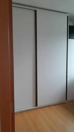 Imagem Apartamento com 2 dormitórios e 1 vaga de garagem em Joinville/SC