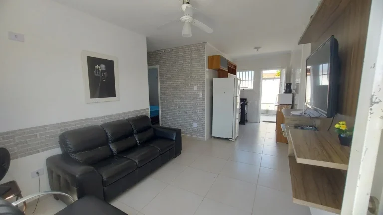 Imagem Casa para Venda em Itanhaém, Cibratel II, 2 dormitórios, 1 suíte, 2 banheiros, 2 vagas