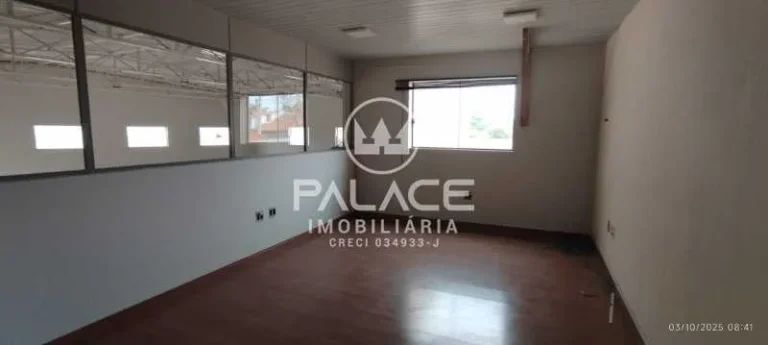 Imagem .Barracão Ótima Localização com 321,80 m² 
 Salão com area externa;
 Com 02 banheiros social;...
