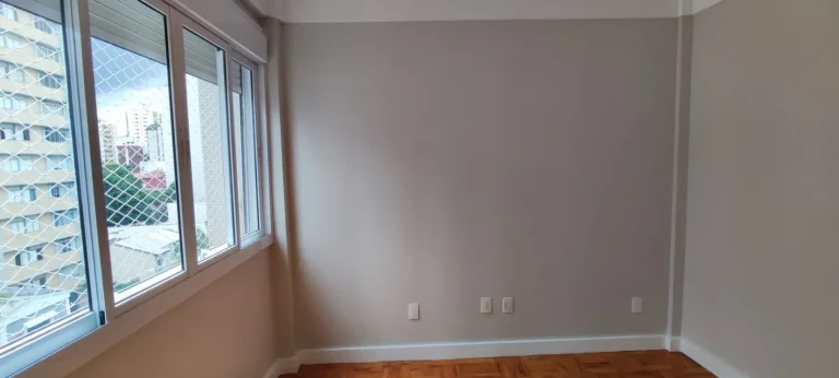 Imagem Apartamento 150 M², 3Q, 1 Suíte, Lavabo, 4 Banheiros, 1 Vaga fixa e escriturada, Dependência completa de serviço, Próximo a 2 estações do metrô.