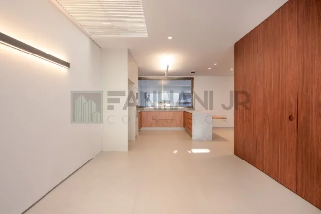 Imagem Imóvel de luxo na Vila Nova Conceição: casa de alto padrão com 3 quartos, 3 suítes e 3 vagas de garagem