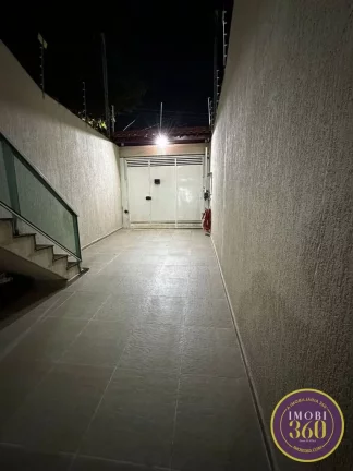 Imagem Sobrado à Venda em Vila Guilhermina, São Paulo - SP