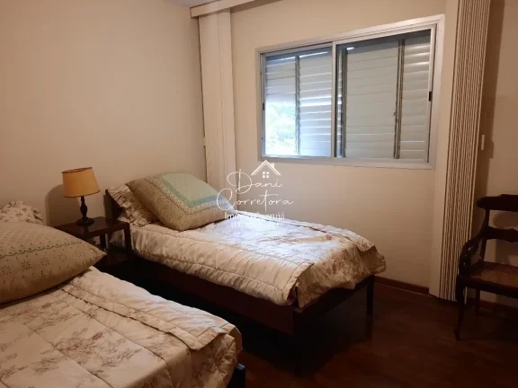 Imagem Apartamento com vista para Pitangueiras e Enseada: 3 quartos, 1 suíte, 2 salas, 3 banheiros, 1 vaga de garagem, 142m². Venha conferir!