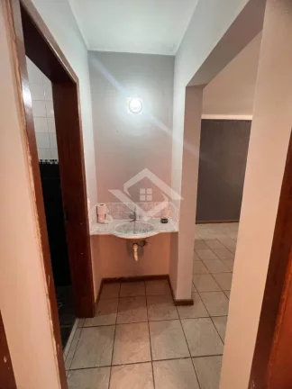Imagem Casa de 3 Quartos para Venda em Campo Grande com 128 m²
