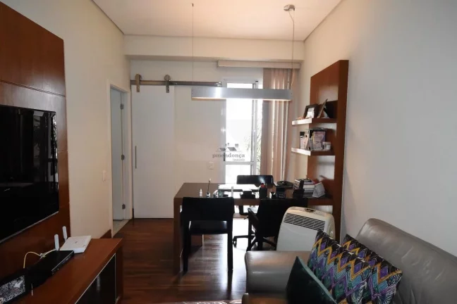 Imagem Apartamentos com terraço gourmet com piso em madeira de demiloção, living para 03 ambientes, 03 s...