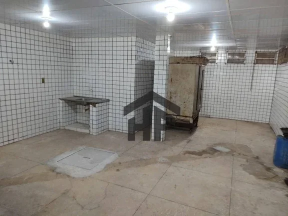 Imagem Casa com 03 Quartos e Loja no Engenho do Meio, Recife
