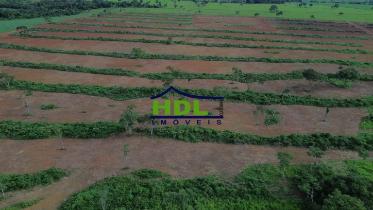 Imagem Fazenda 15 Alqs com Córrego no meio em Hidrolândia/Go