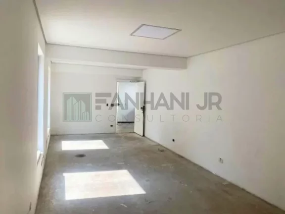 Imagem Casa Comercial para Locação em São Paulo-SP, Bairro Jardim América: 8 Salas, 8 Banheiros, 700m² de Área