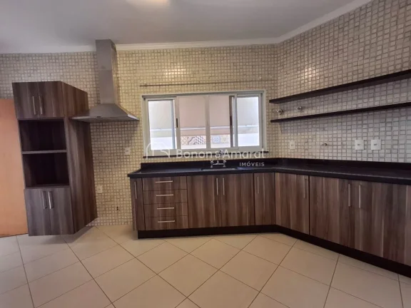 Imagem Ótima oportunidade com um preço imperdível!!

Esta casa está localizada em um condomínio fechad...