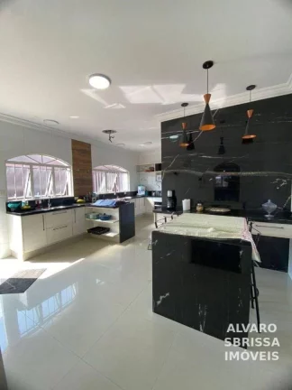 Imagem Oportunidade - Casa à Venda ou Locação – 700m² de Construção- Bairro Brasil Itu/SP