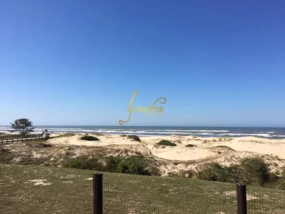 Imagem Lote em condomínio em Torres beira mar