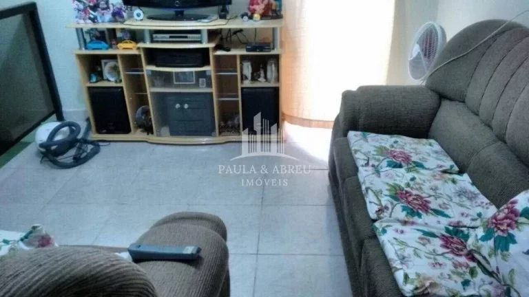 Imagem São 2 Casas com 4 Cômodos, 250m², 1 banheiro e outra com 2, são 2 Vagas no Jardim Paranavaí, Mauá-SP