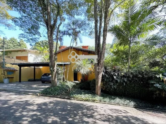 Imagem Grande casa na Fazendinha Granja Viana com 4 dorms/1suíte, piscina, gourmet