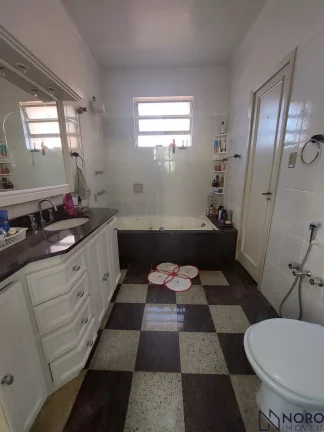 Imagem CASA 3 DORMITÓRIOS (1 SUITE) 4 VAGAS NA TRAV. DOMINGOS TREVISAN-CENTRO