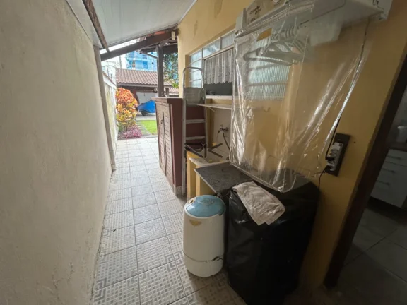 Imagem CASA À VENDA NO ITAGUÁ 290 METROS DA ORLA