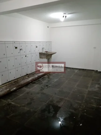 Imagem Vendo Casa em Ótima localização, Próximo a Estação Grajaú da CPTM, Casa Com 3 Dormitórios, Sala, Cozinha, Banheiro, Área de Serviço, 2 Vagas de Garagem, Casa Subsolo contem 1 Dormitório grande, Cozinha americana, Lavanderia, Valor R$ 680 Mil