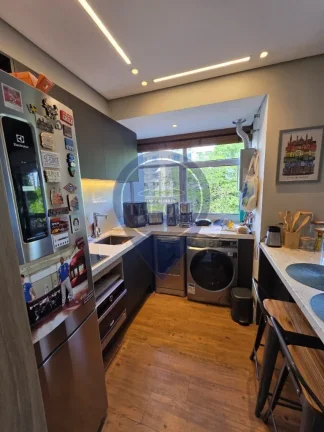 Imagem Apartamento à venda no Campo Belo, São Paulo-SP: 1 quarto, 2 salas, 1 banheiro, vaga de garagem!