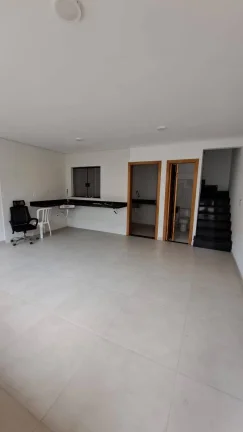 Imagem Sobrado à Venda | 3 Andares | 3 Dormitórios (1 Suíte) | 2 Vagas