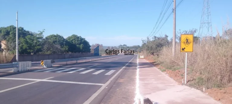 Imagem Chácara para Venda em Brasília, Setor Habitacional Tororó (Jardim Botânico), 3 dormitórios, 1 suíte, 2 banheiros, 2 vagas