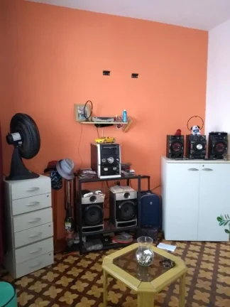 Imagem Imóvel em Piracicaba- Casa de vila em excelente localização, toda de piso frio, com 01 dormitóri...