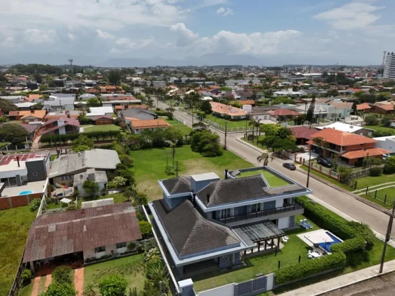 Imagem Casa 5 Dormitórios - Bairro Atlantida