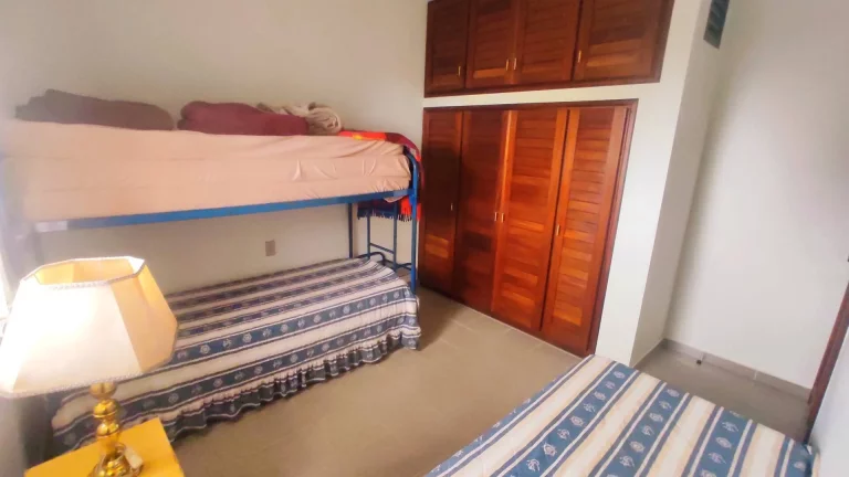 Imagem Apartamento à venda Riviera p?(C) na areia com vista para mar.