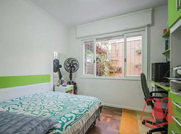 Imagem Térreo de 174 m² com 3 dormitórios, suite,1 vaga e pátio