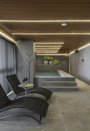 Imagem Cobertura com 4 dormitórios à venda sendo 4 suítes, 379.35 m² por - R$ 10.250.000,00 - Centro - Bal. Camboriú/SC