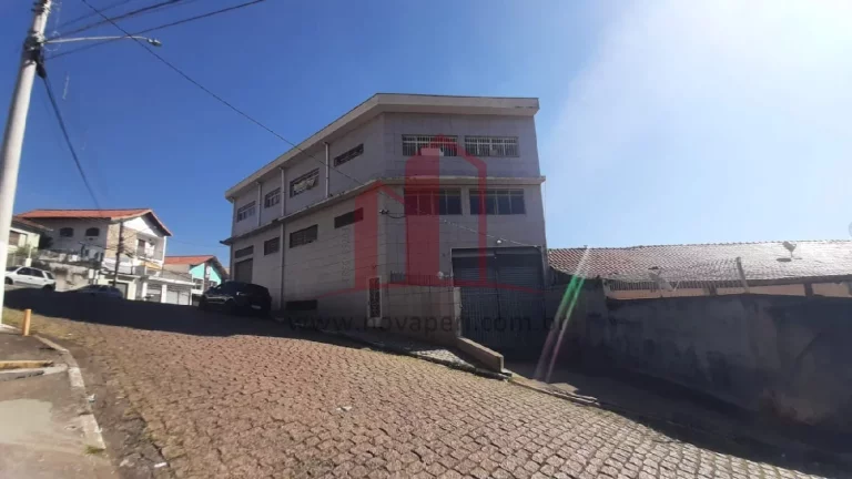 Imagem Salão Comercial de 660m² à venda na Vila Martinho, Franco da Rocha-SP: Oportunidade Imperdível!