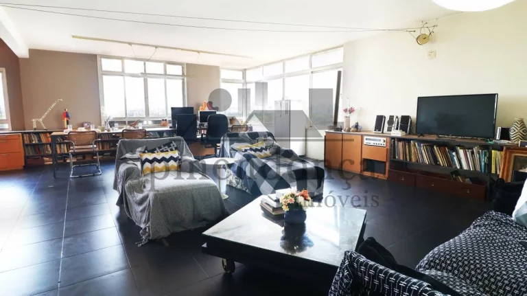 Imagem Pinheiros, apartamento excelente para reforma com vista exuberante em 177m²