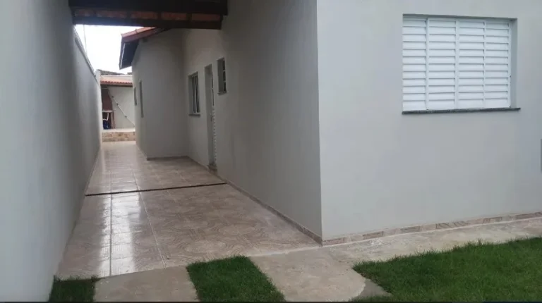 Imagem Casa para Venda em Itanhaém, Bopiranga, 2 dormitórios, 1 suíte, 2 banheiros, 4 vagas