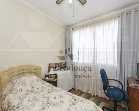 Imagem Apartamento em ótima localização, piso de madeira. Living para 2 ambientes, lavabo, 3 dormitório...